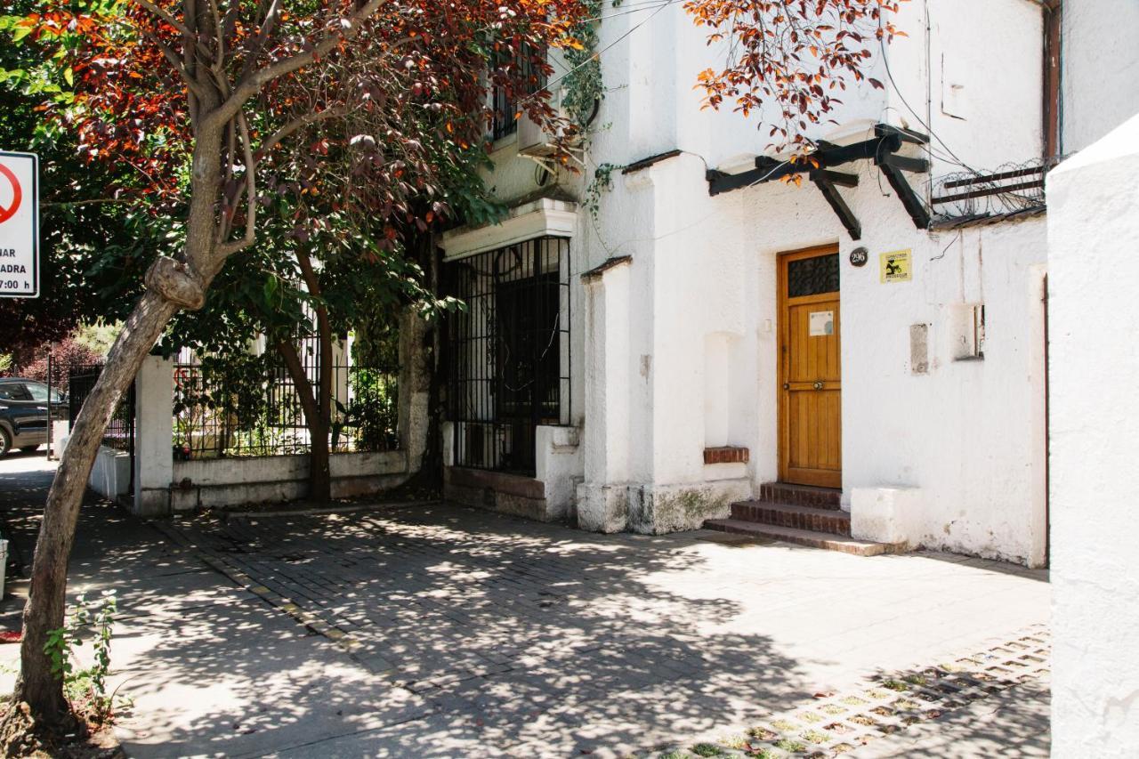 Casona Providencia Hotel Santiago Exterior photo