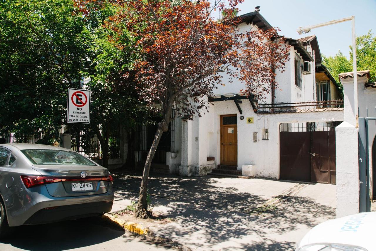 Casona Providencia Hotel Santiago Exterior photo